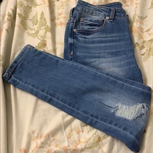 Mid rise ankle skinny jeans